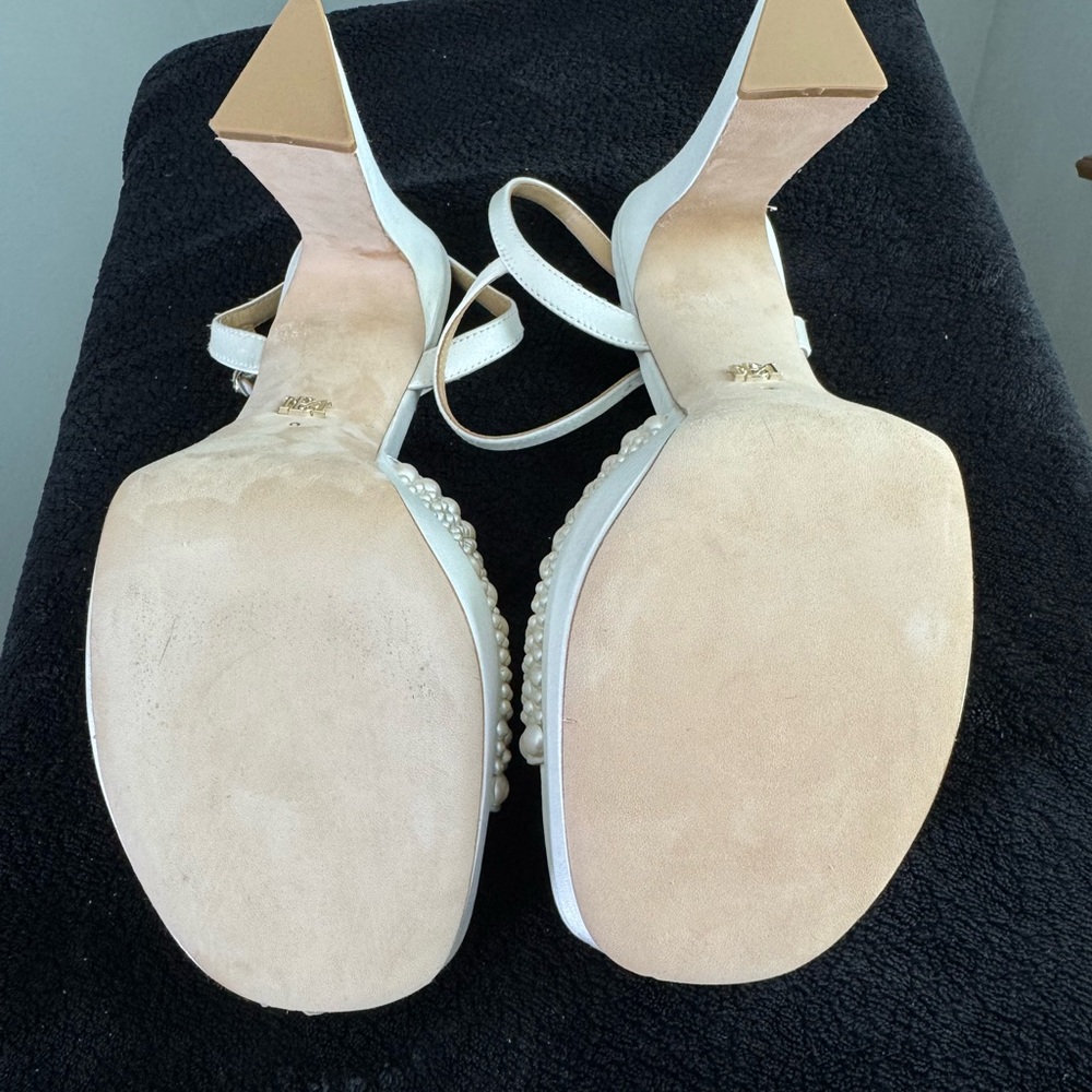 Badgley Mischka Women’s Bryleigh Heels - Minor Flaws on some of the pearls - Picture 10 of 15